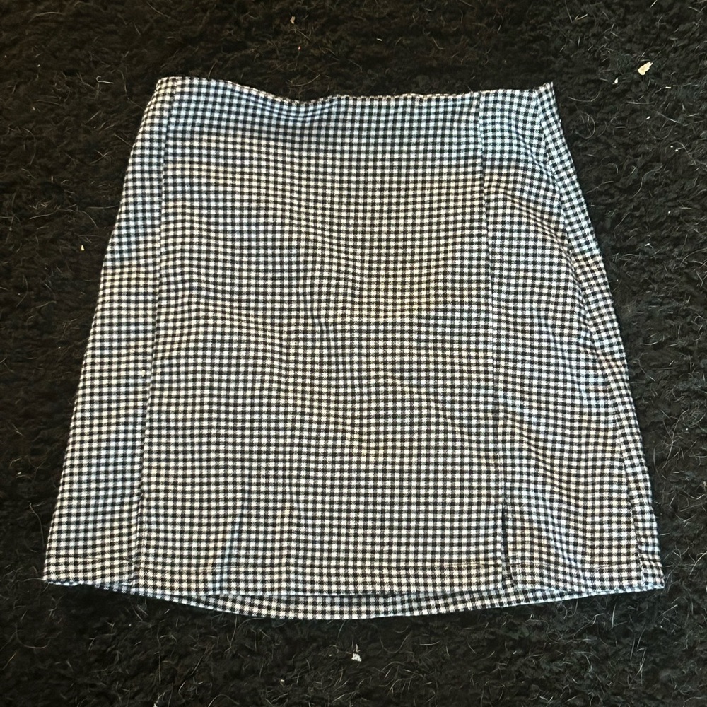 Plaid brandy melville skirt!! Size small
